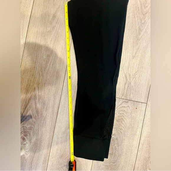 Lorna Jane Leggings - Side Mesh Detail - Picture 2 of 6